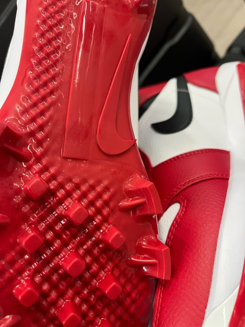 Nike Air Jordan retro av5354-611 Men’s Red White Black Baseball Cleats no box - Picture 5 of 11
